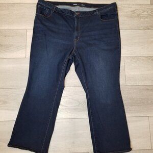 Old Navy Women's Plus Size 30 Mid-Rise Kicker Bootcut Denim Blue Jeans